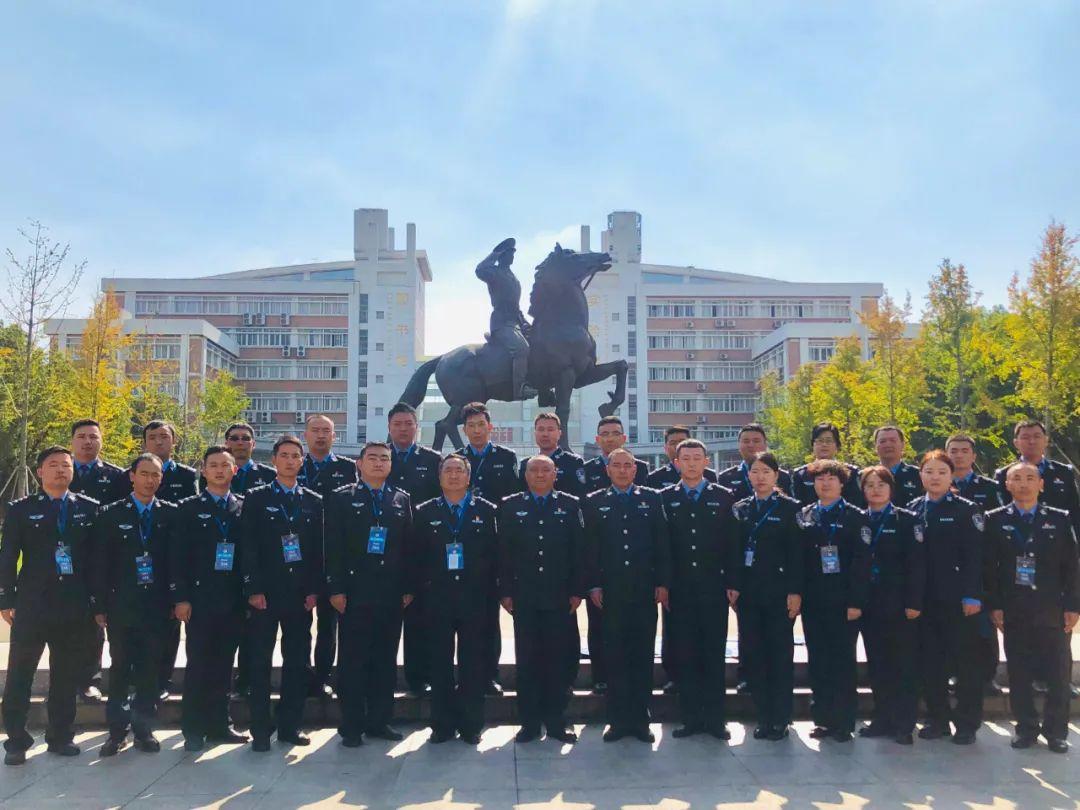 浙江致敬，领导与同胞共筑美好未来