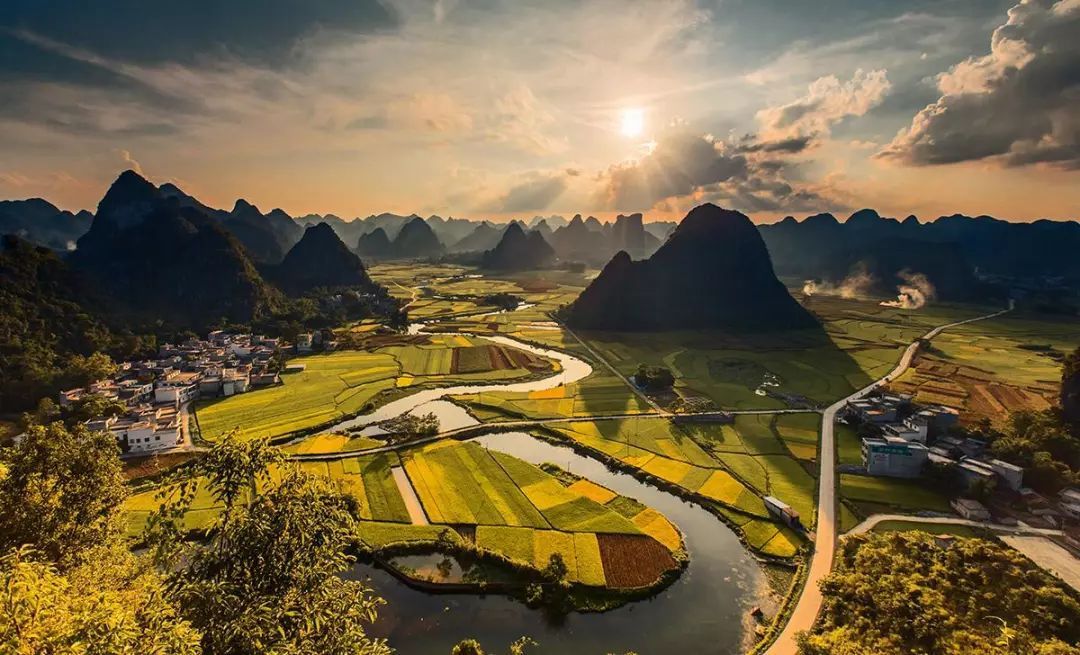 探索广西自然奇观，广西之美邀您共赏🌟🍃🌴
